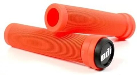 Грипсы ODI Soft LONGNECK  огненнокрасные с пластиковыми грипстопами, БЕЗ ФЛАНЦЕВ, 135мм.Soft Longn