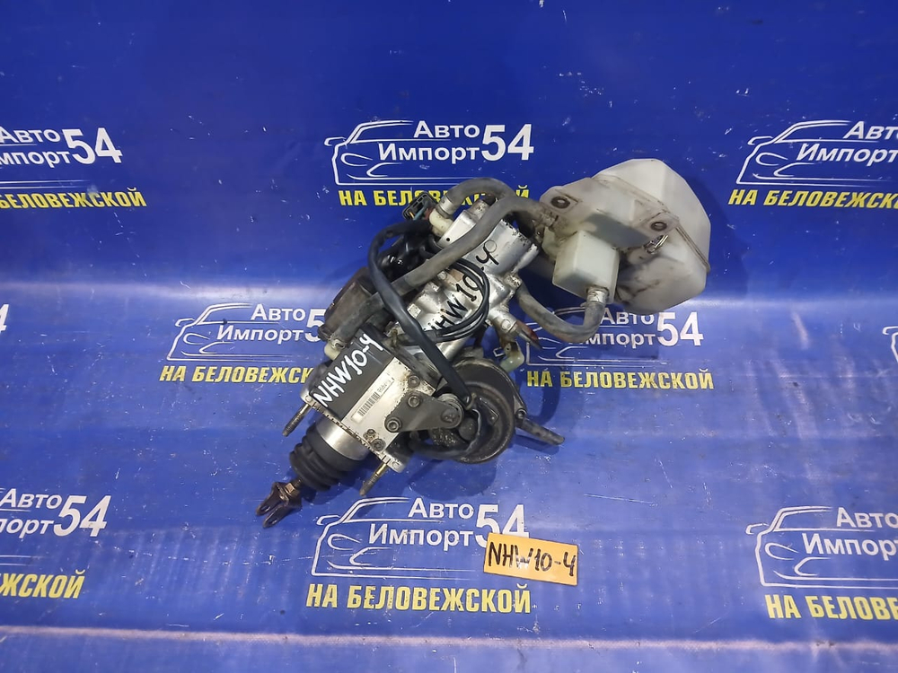 Главный тормозной цилиндр TOYOTA PRIUS 1998