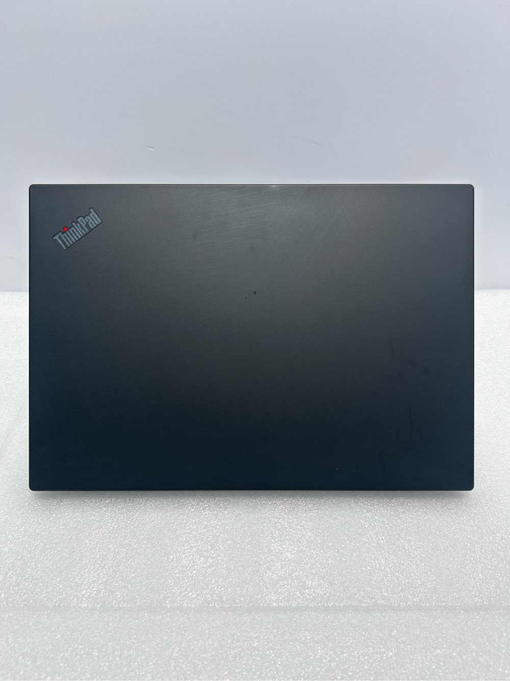 Ноутбук Lenovo T14 (20S1S1YU00) 14"/Intel core i5-10310U/RAM 16 GB/SSD 512 GB/Intel UHD Graphics/1920*1080/IPS/Windows 10/Подсветка кл-ры: нет/черный. Состояние: Уценка/небольшой след. на матрице от клавиатуры