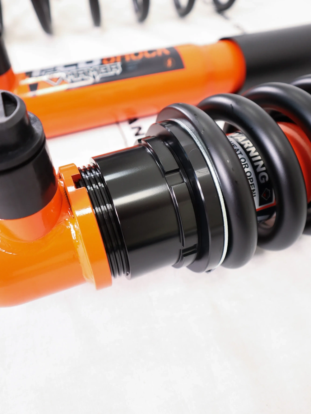 TANK 300 Подвеска MAMBA ECD SHOCK (2 дюйма, электро-регулируемая)