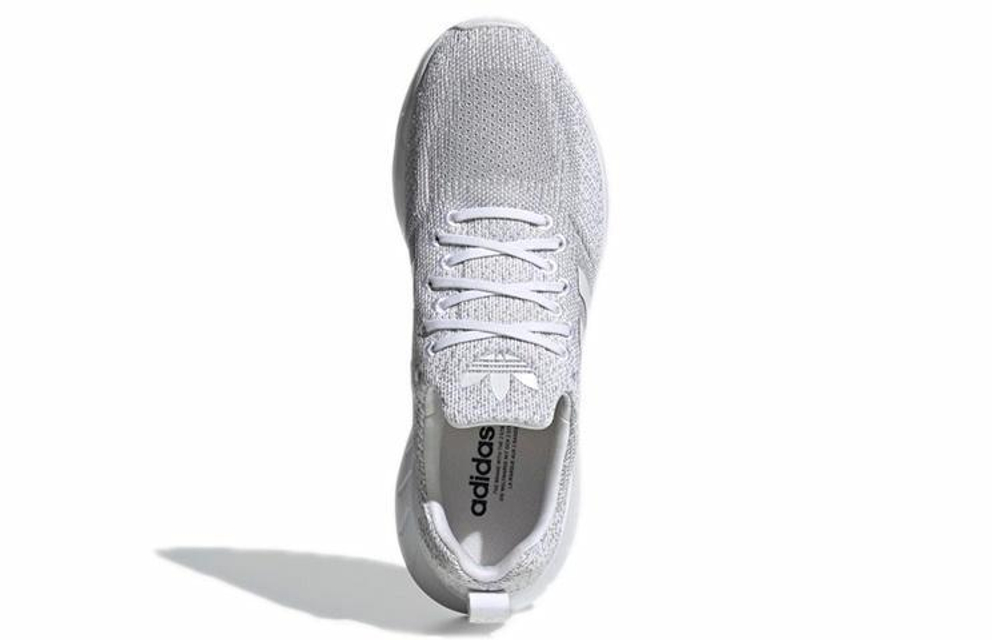 Кроссовки Adidas Originals Swift Run 22