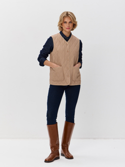 Легкий стеганый жилет с накладными карманами