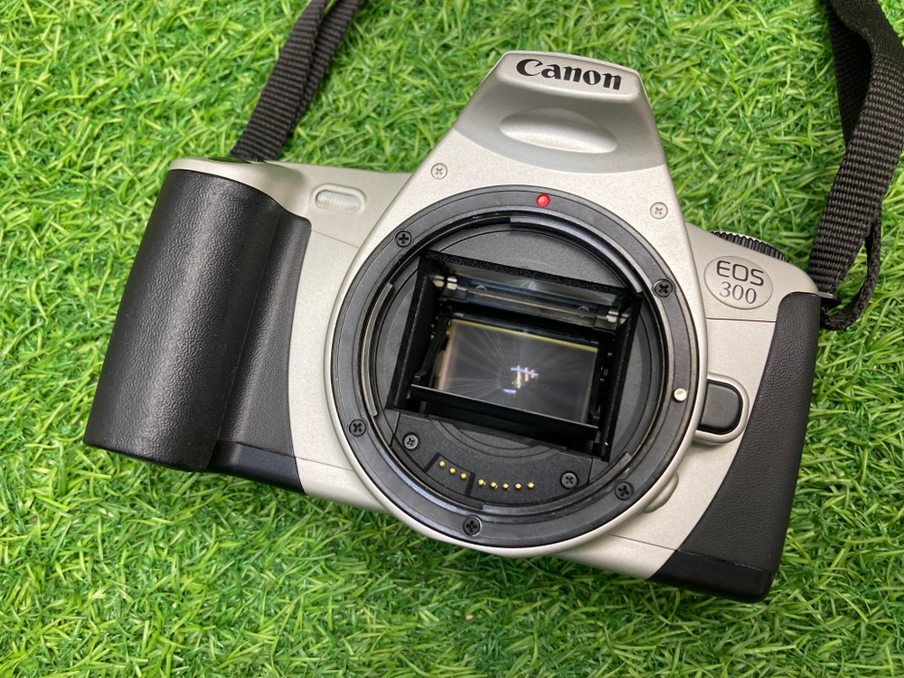 Canon EOS 300 kit EF 28-80mm 3.5-5.6
