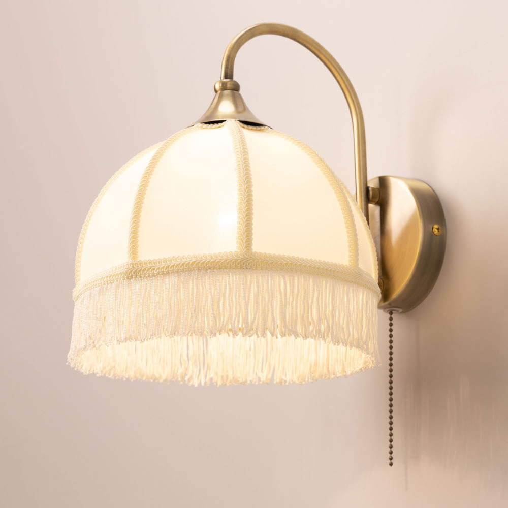 Citilux Базель CL407311 Бра с бежевым абажуром и выключателем