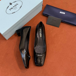 Туфли Prada