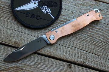 Складной нож Boker 01BO852 Atlas Copper c клинком из стали Sandvik™ 12С27, рукоять медь