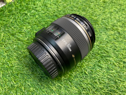 Canon EF-S 60mm 2.8 USM