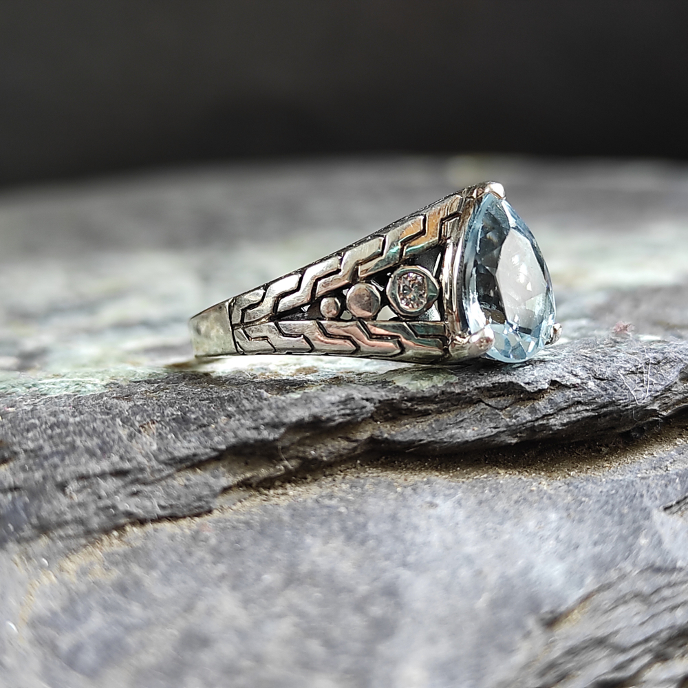 Кольцо , серебро/топаз