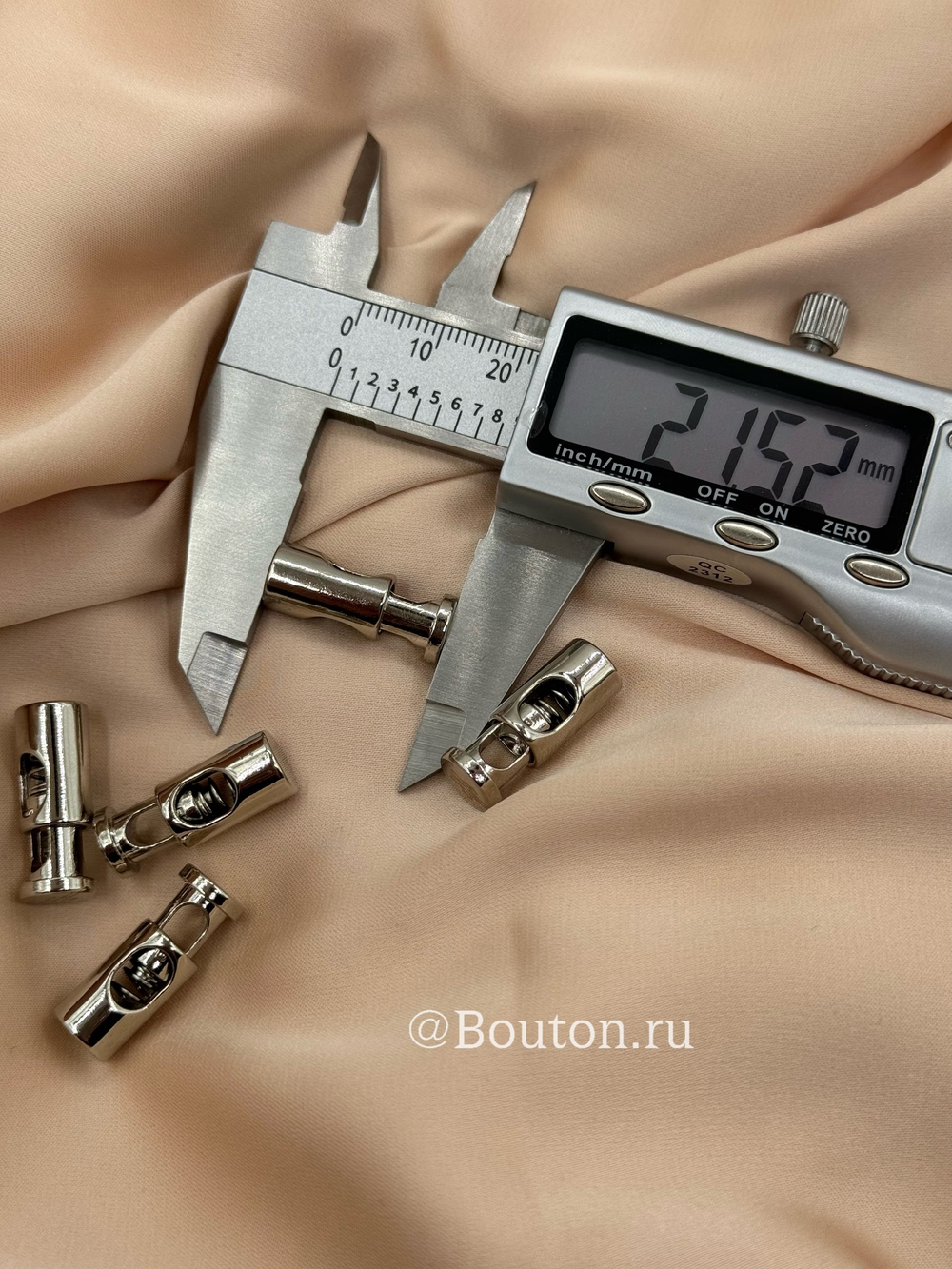 Фиксатор для шнура Монкл. серебро