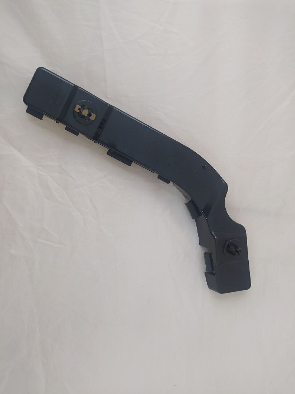 Кронштейн переднего бампера правый Lifan арт. F2803132