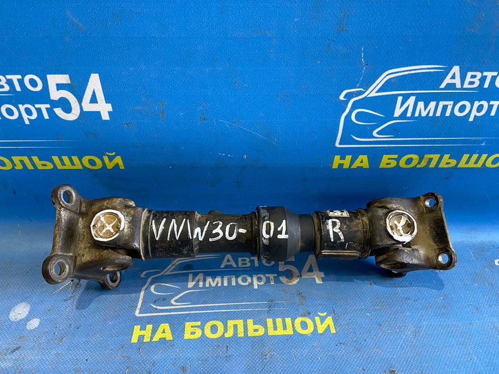 Карданный вал NISSAN LARGO 1993