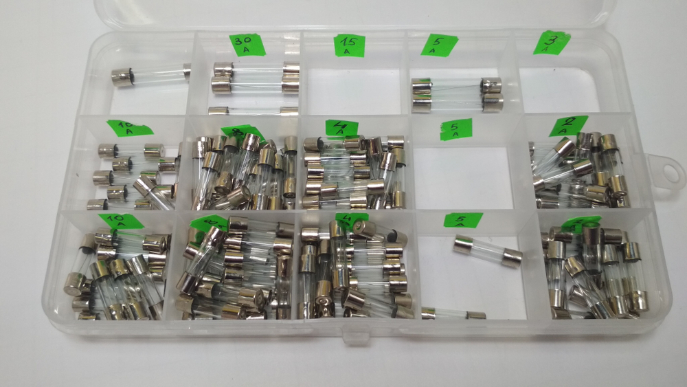 Предохранители (стекло) 100PCS SIZ: BGDP AMP НЕТ