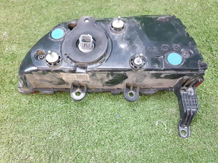 Фонарь правый внутренний Genesis G80 2 (2020-н.в.)