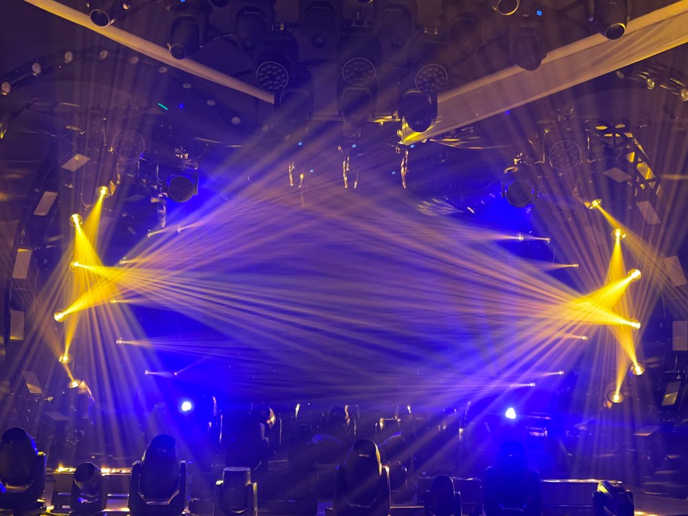 PL-A280B — вращающаяся голова Beam 280 Вт