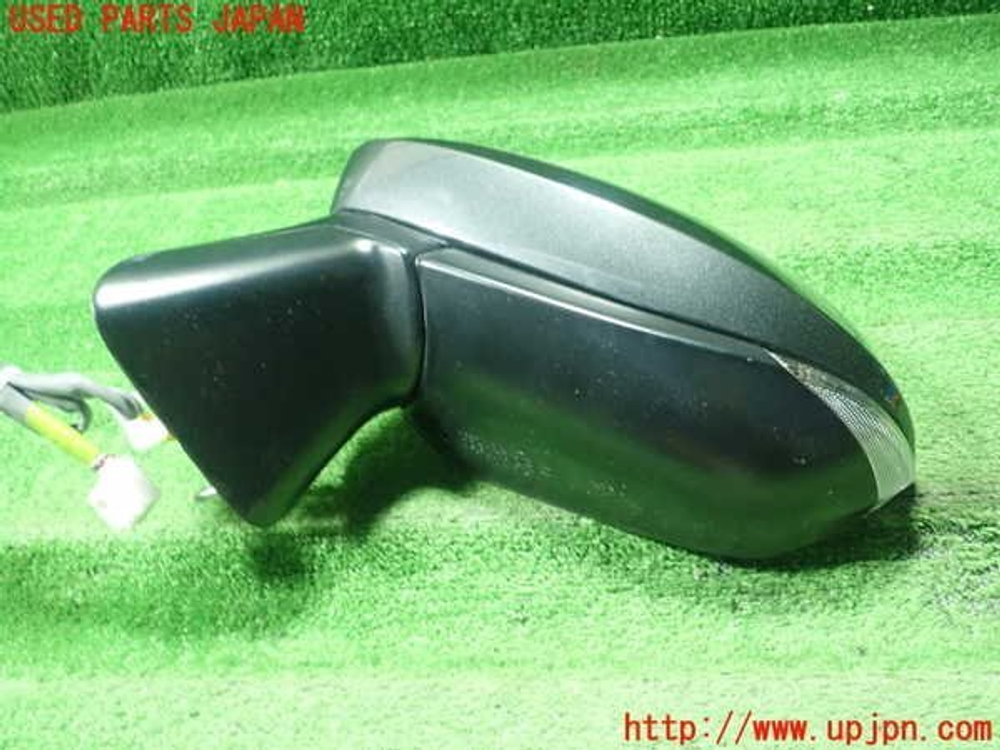 зеркало левое Toyota Corolla ZWE211 NRE214