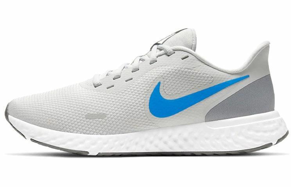 Кроссовки Nike Revolution 5