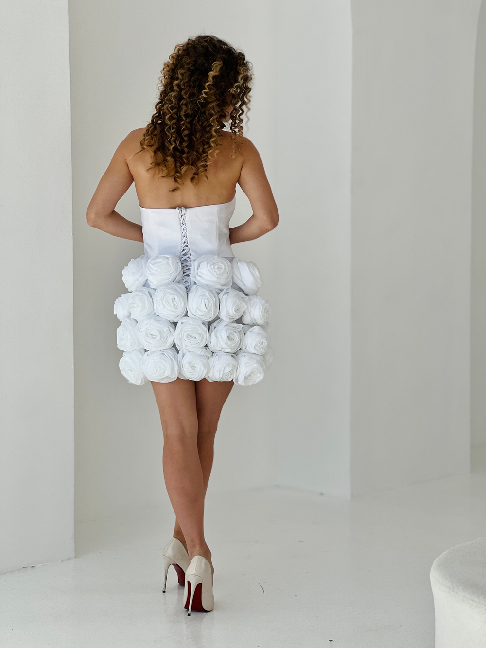 Платье с розами