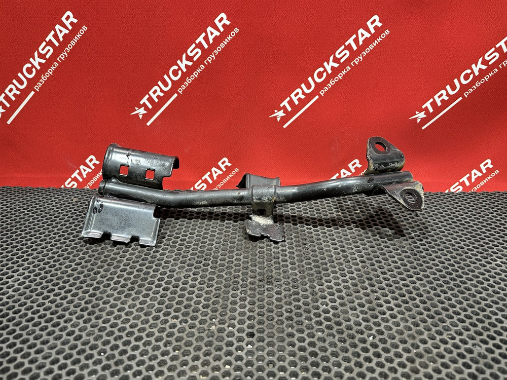 Кронштейн тормозных трубок