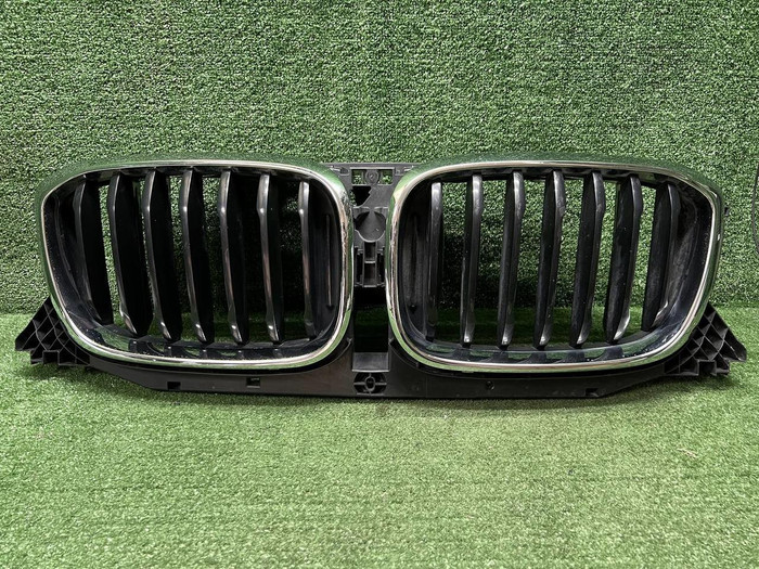 Решетка радиатора BMW X3 G01 (2017-2021)