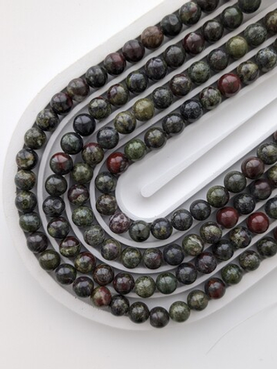 Яшма "Кровь дракона"