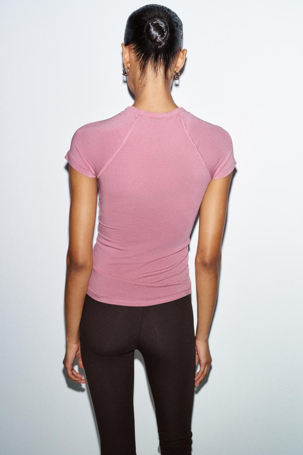 ZARA ФУТБОЛКА С КОРОТКИМИ РУКАВАМИ РЕГЛАН, ЦВЕТ РОЗОВОГО ДЕРЕВА