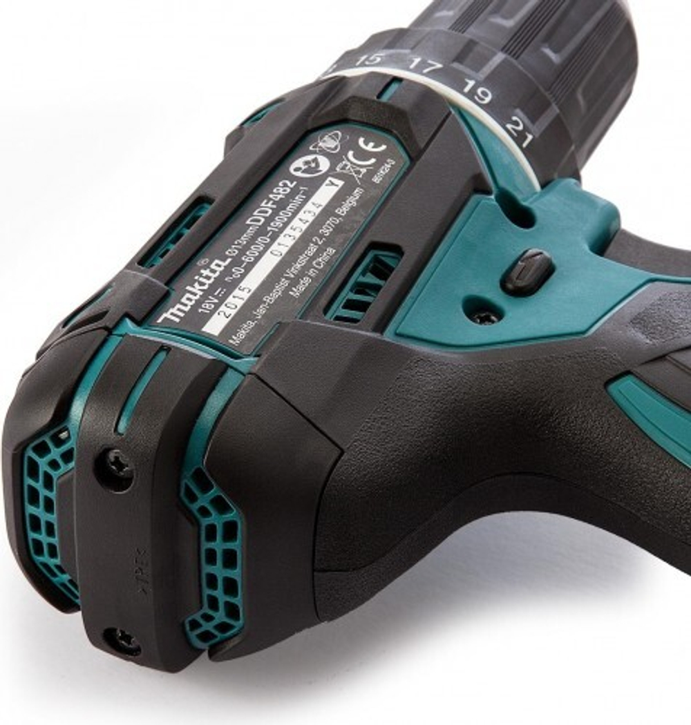 Аккумуляторный шуруповерт MAKITA DDF 482 RME DDF482RME