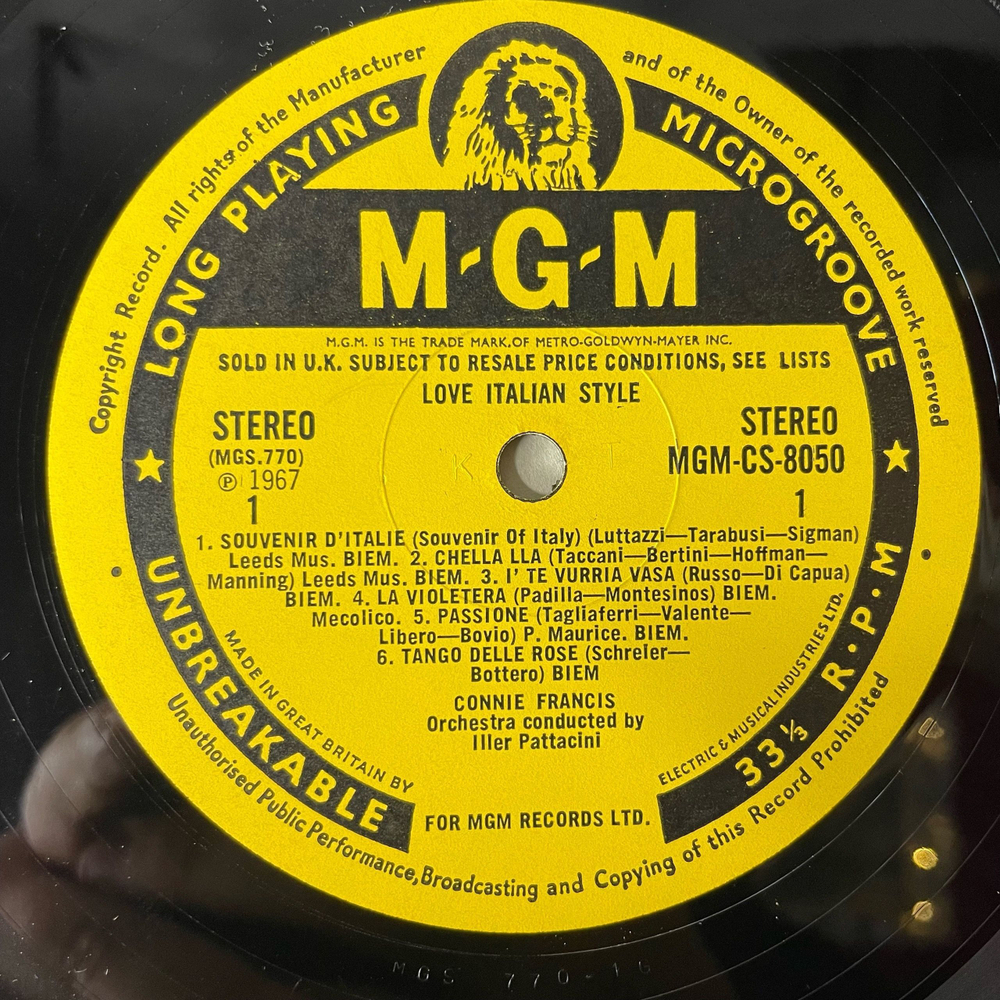 Винтажная виниловая пластинка LP Connie Francis Love Italian Style (Англия 1967)