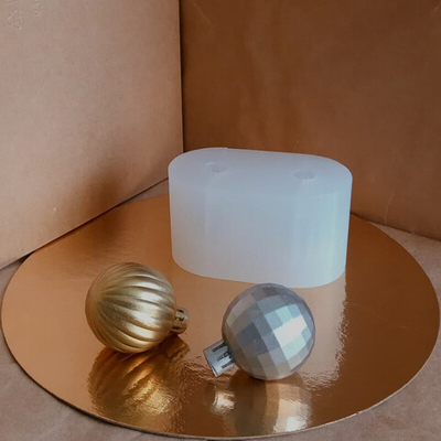 Силиконовый молд "Ёлочные шарики" 4см (2шт)