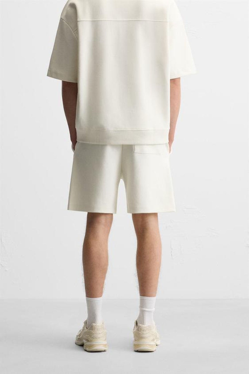 ZARA ШОРТЫ INTERLOCK ИЗ РЕЛЬЕФНОЙ ТКАНИ, ЖЕЛТОВАТО-БЕЛЫЙ