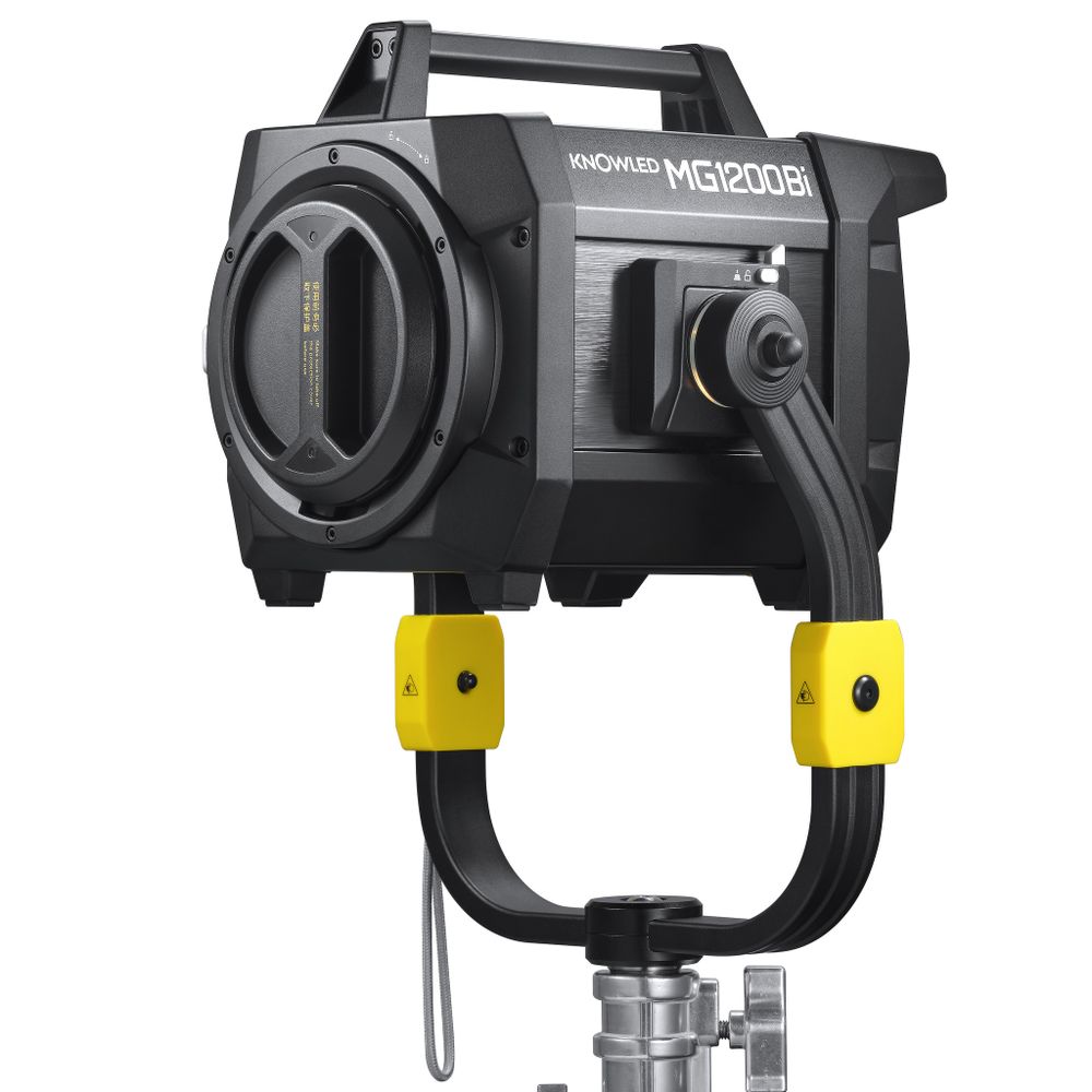 Светодиодный осветитель Godox Knowled MG1200Bi