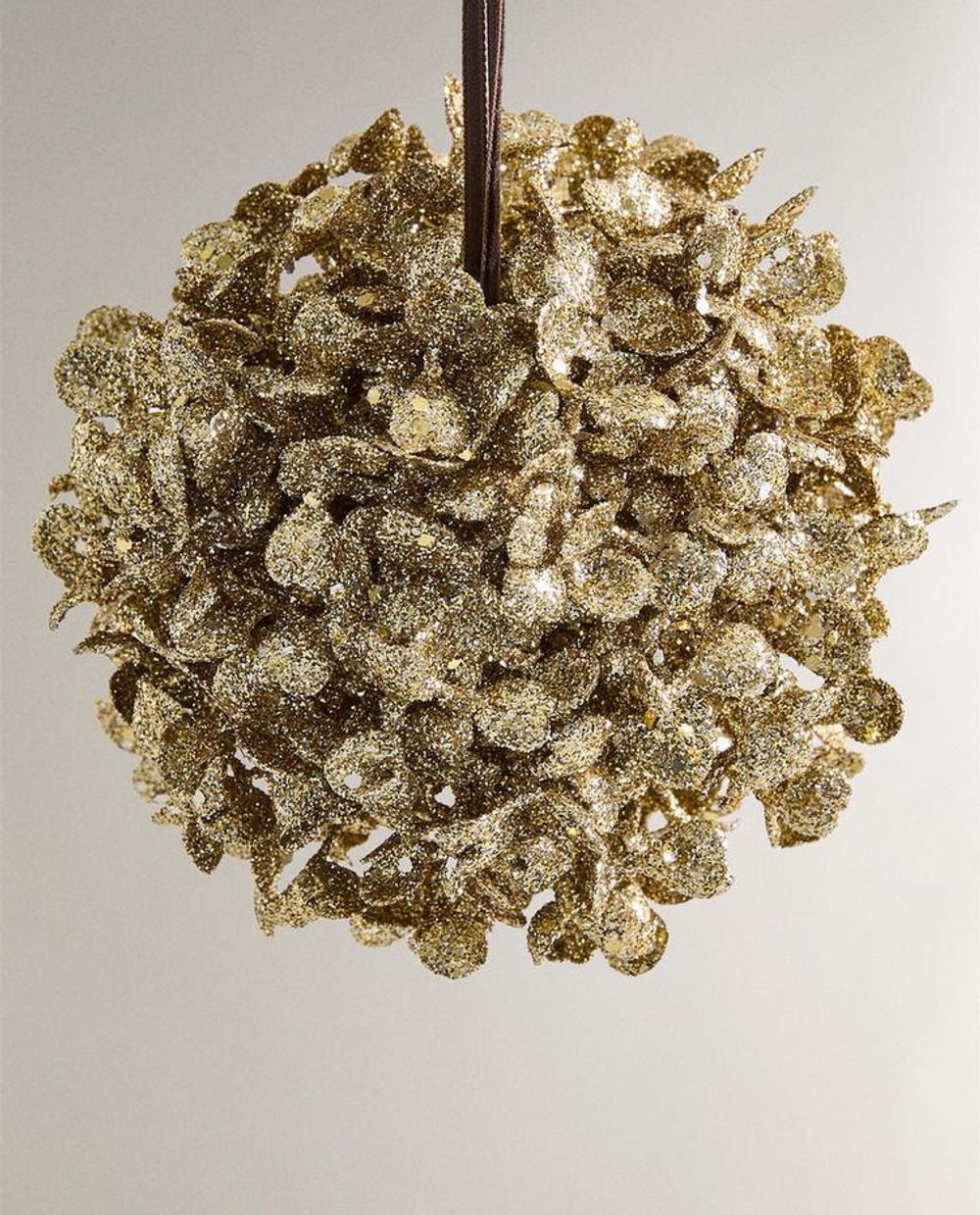 ZARA HOME ЕЛОЧНОЕ УКРАШЕНИЕ С БЛЕСТЯЩИМИ ЛЕПЕСТКАМИ, ЗОЛОТИСТЫЙ