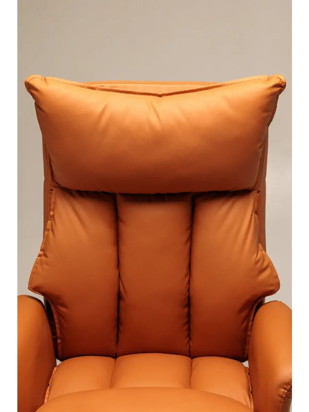 Кресло компьютерное офисное руководителя Sevilgame RLX12