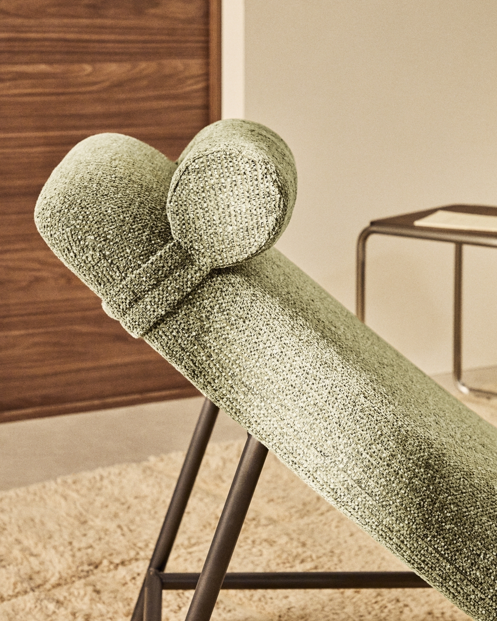 Кушетка Osla из зеленого шенилла с ножками из матовой нержавеющей стали, 175 см