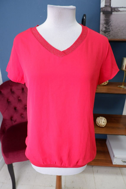 Футболка яркая 42-44 размер