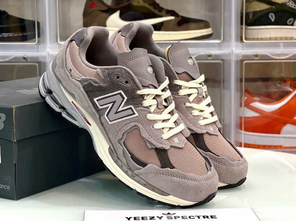 New Balance 2002R Protection Pack - Lunar NY