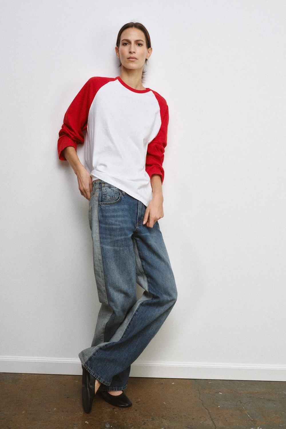 ZARA ФУТБОЛКА С ДЛИННЫМИ РУКАВАМИ И КОНТРАСТНЫМИ ЭЛЕМЕНТАМИ, БЕЛЫЙ/КРАСНЫЙ