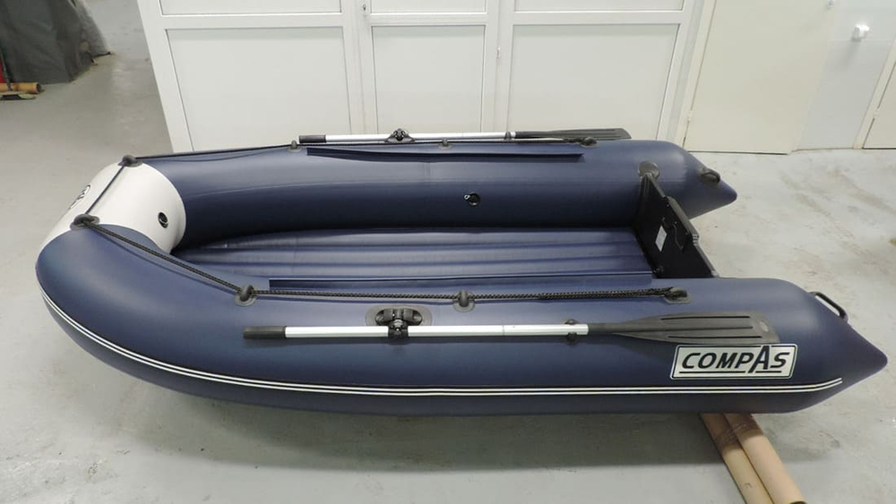 Лодка ПВХ COMPAS 300E