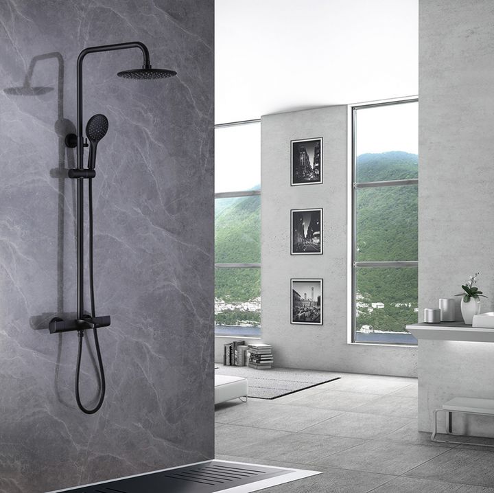 Душевая стойка ABBER Thermostat AF8516BL с термостатом и изливом, черный матовый