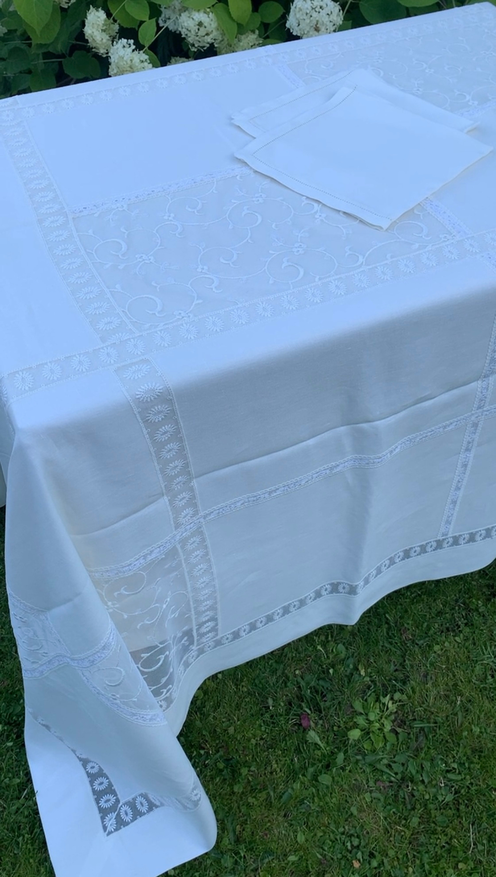 Скатерть 180x300 и 12 салфеток Palombella PM Elite молочные