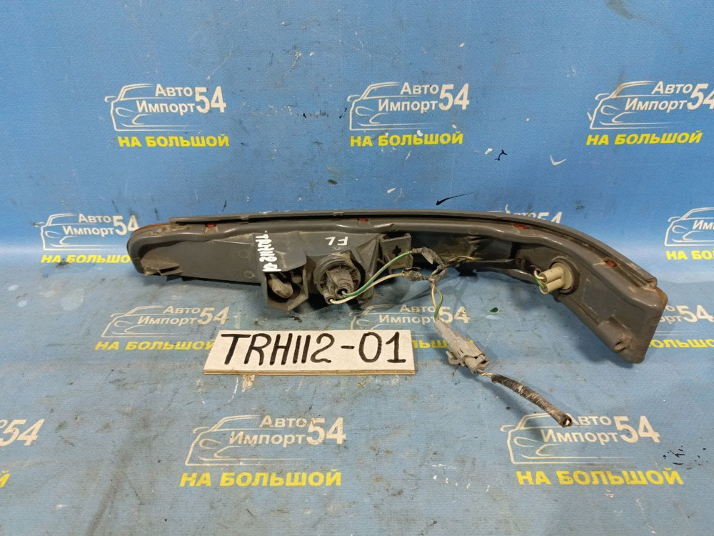 Повторитель в бампер левый TOYOTA HIACE 1994