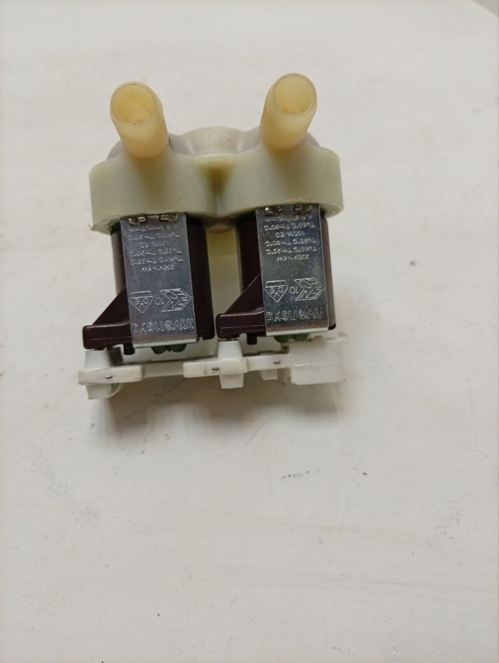 WAE20443OE кт16 Клапан подачи воды для стиральных машин Siemens Bosch 428210 б/у