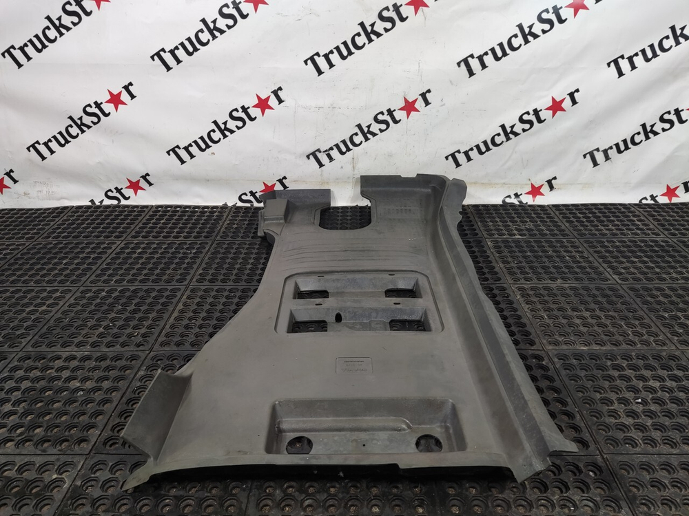 Покрытие напольное левое 2020г.