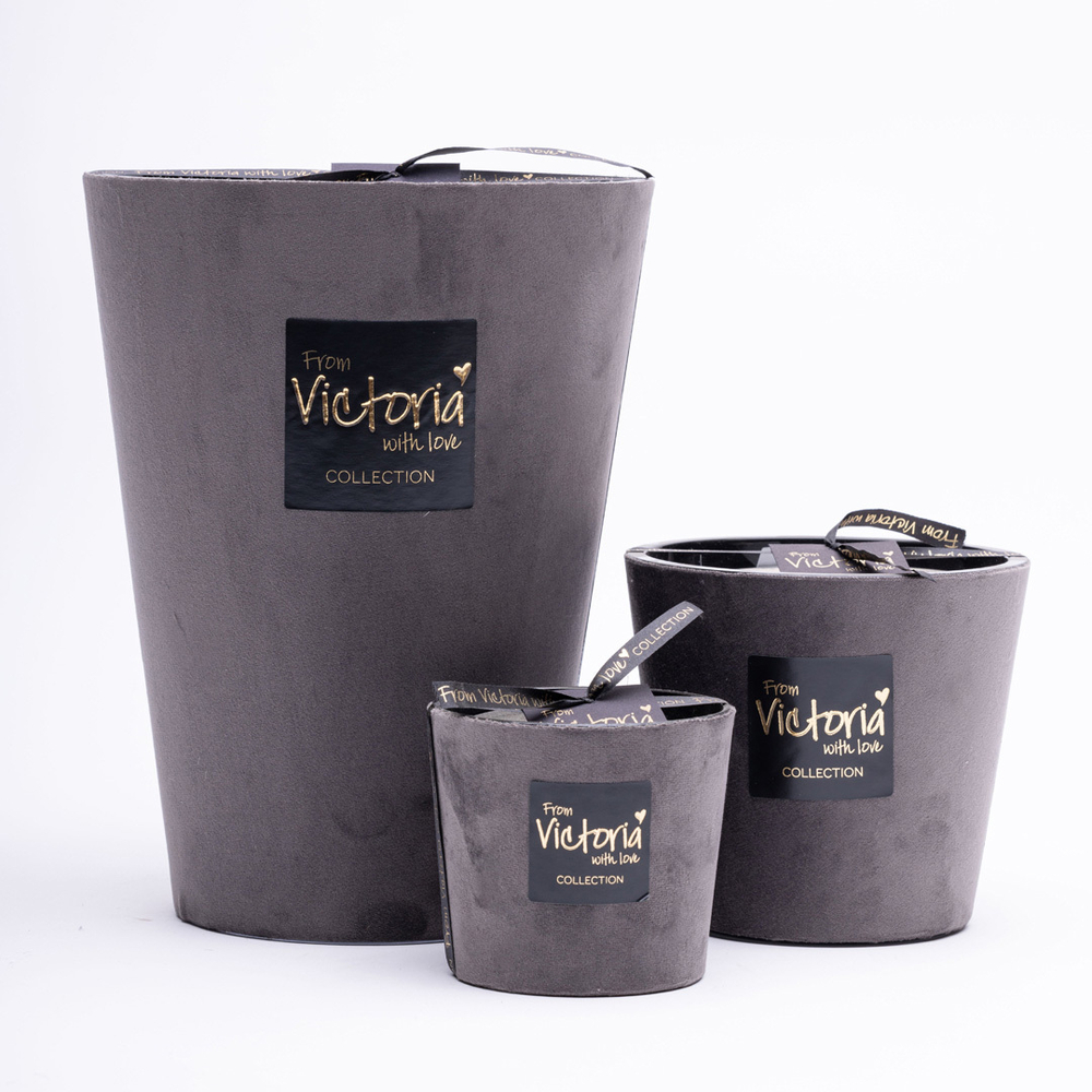 Свеча ароматическая 400г Victoria with Love Velvet grey