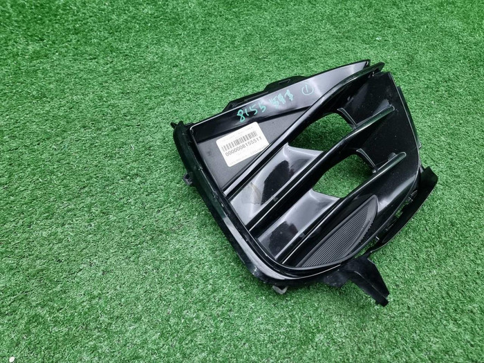 Накладка ПТФ правая Kia K5 (2019-2023)