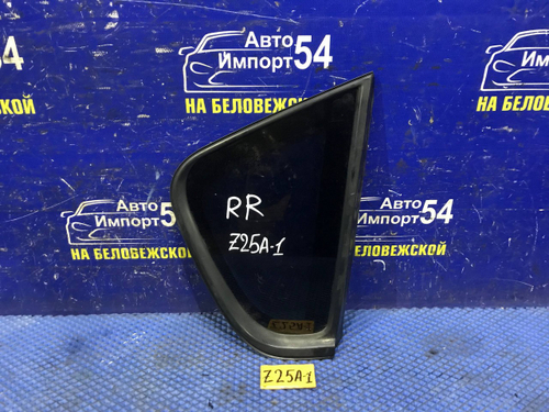 Стекло багажника правое MITSUBISHI COLT 2003