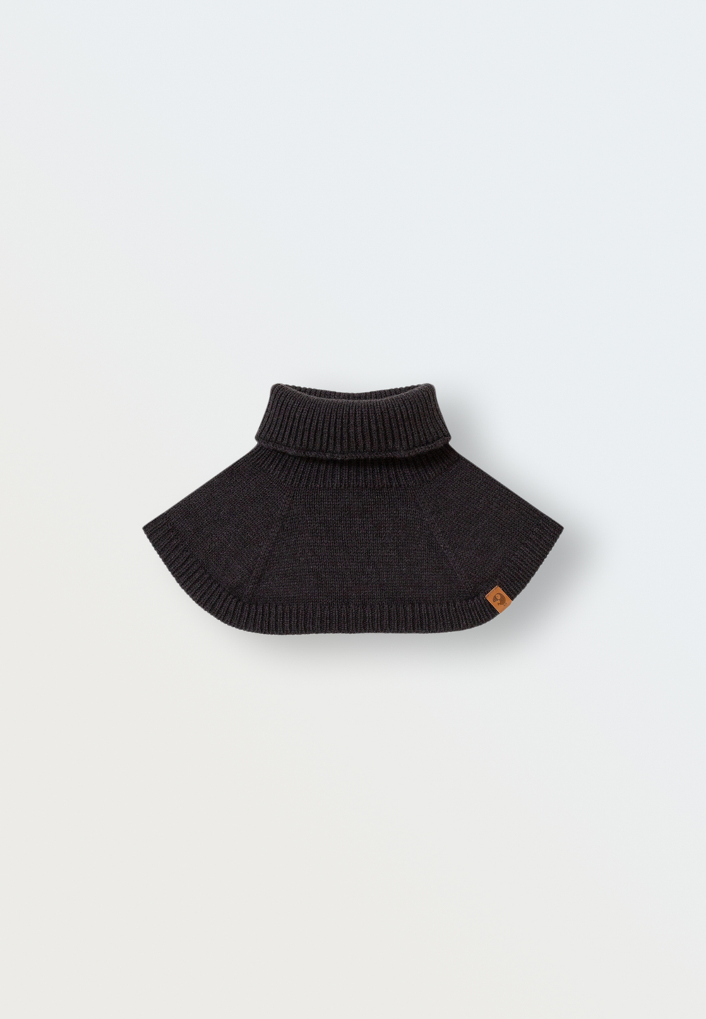 Зимний комплект шапка с манишкой (графит)