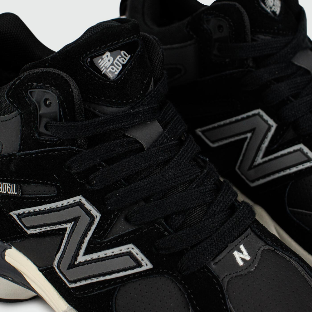 Кроссовки New Balance 9060 Mid Black / White with Fur
