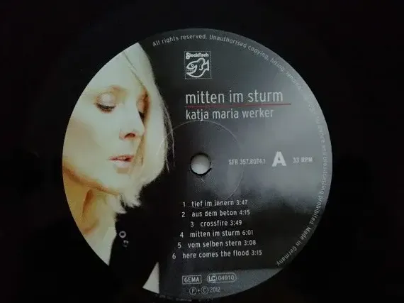 Katja Werker - Mitten Im Sturm LP