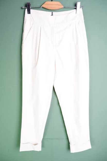Брюки Lakbi светлые, визуально на 42 размер