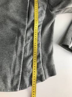 Толстовка Zara модная, маркировка М, визуально на 46 размер